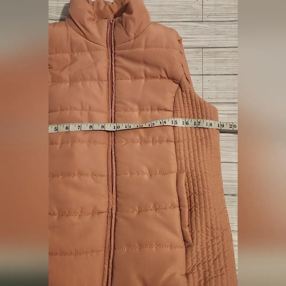New York And Co. Puffer Vest in Pink Blush Size Medium - Picture 2 of 9